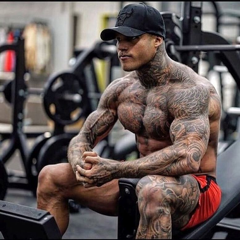 https://www.gympaws.com/wp-content/uploads/2019/07/Hot-Guys-With-Tattoos.jpg